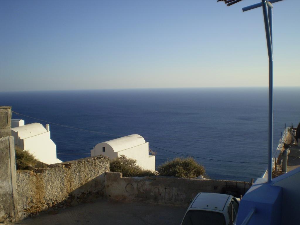 Meltemi Rooms And Studios Anafi Exterior foto