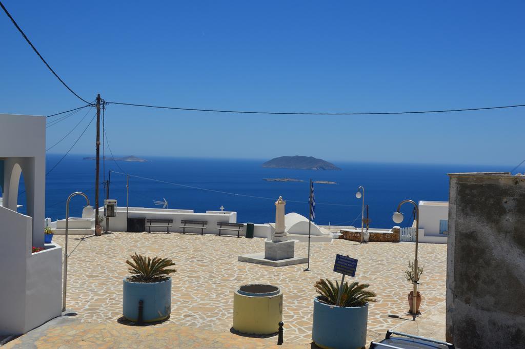 Meltemi Rooms And Studios Anafi Exterior foto